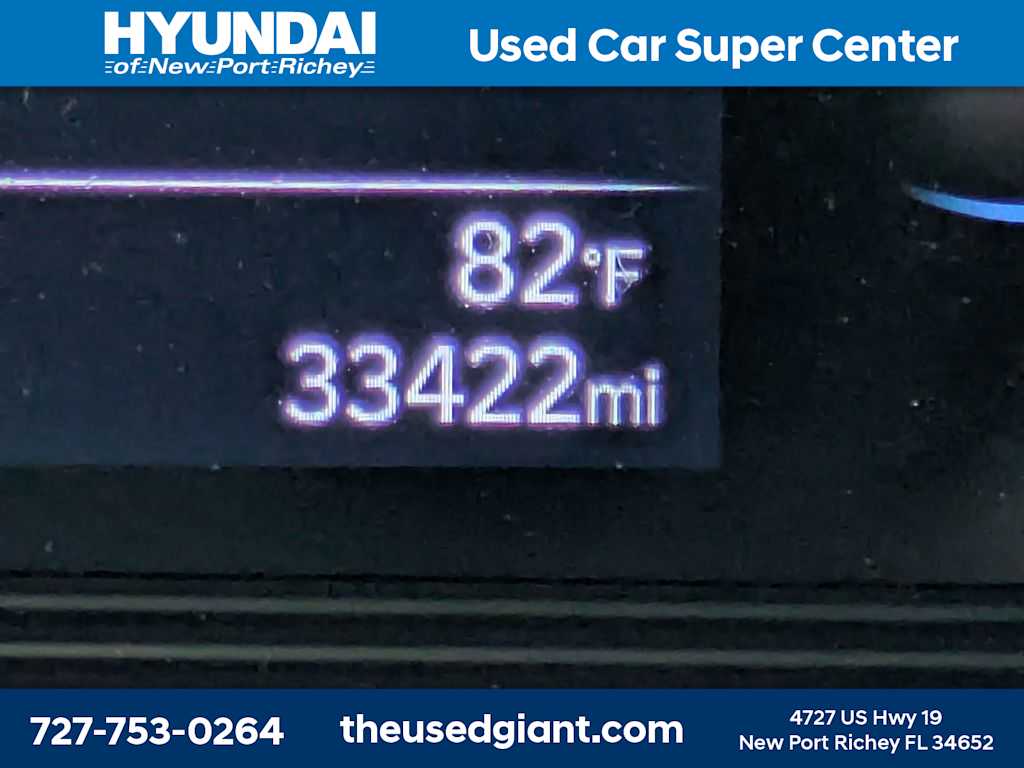 Thumbnail: 2023 Hyundai Venue - 30