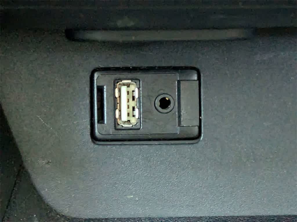 Thumbnail: 2014 Toyota Highlander - 30