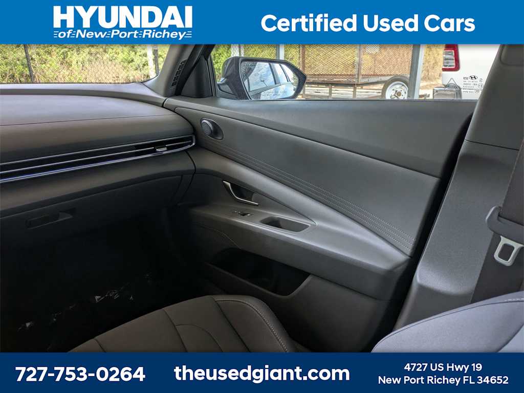 Thumbnail: 2024 Hyundai Elantra - 13