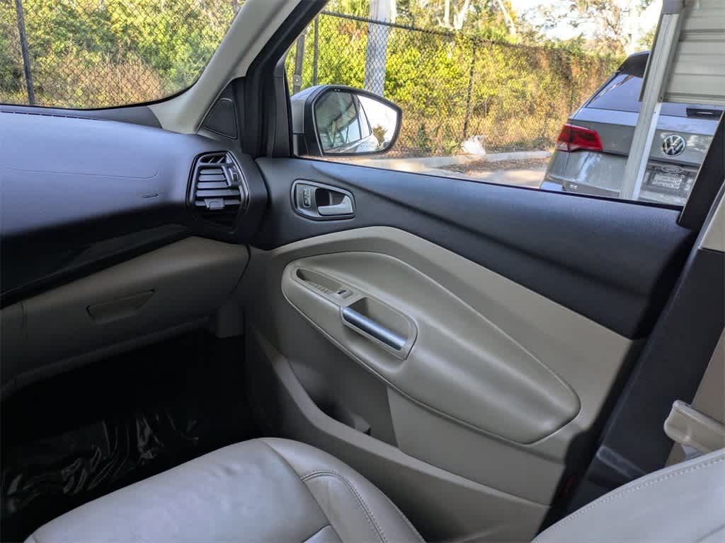 Thumbnail: 2017 Ford Escape - 20