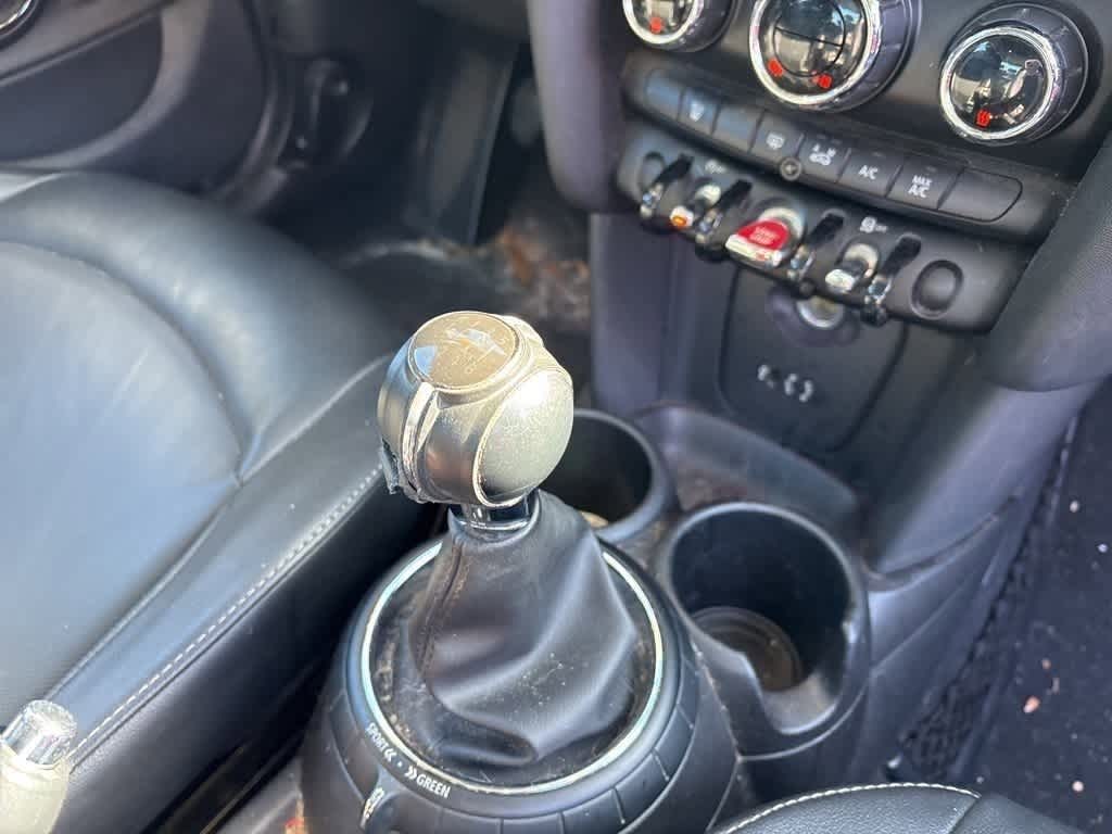 Thumbnail: 2015 MINI Cooper Hardtop - 7