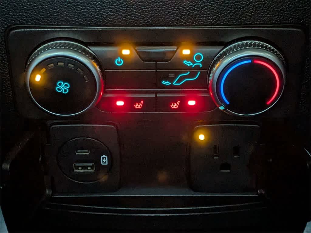 Thumbnail: 2021 Ford Explorer - 21