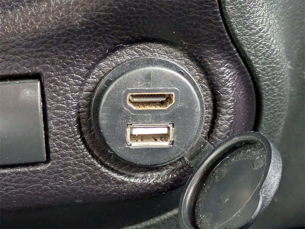 Thumbnail: 2015 Jeep Wrangler - 24