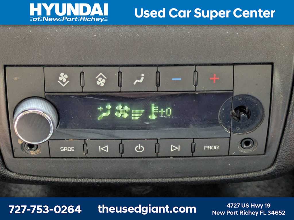 Thumbnail: 2015 GMC Acadia - 19