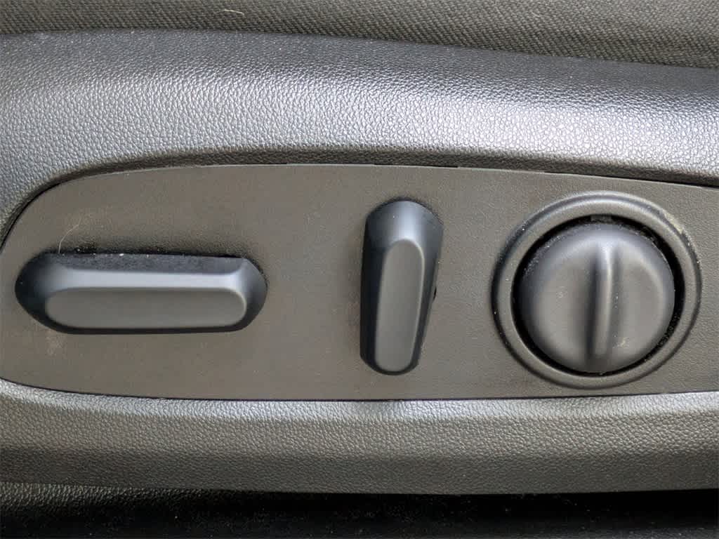 Thumbnail: 2021 Chevrolet Equinox - 23