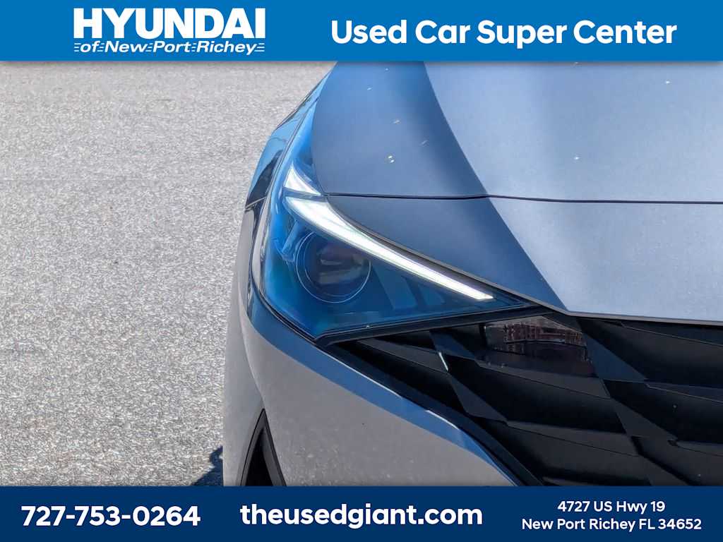 Thumbnail: 2023 Hyundai Elantra - 9