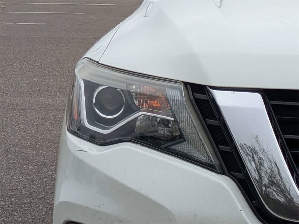 Thumbnail: 2018 Nissan Pathfinder - 9