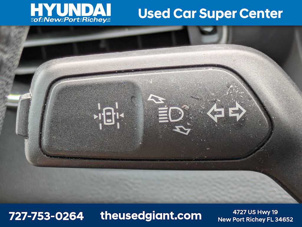 Thumbnail: 2021 Ford Explorer - 41