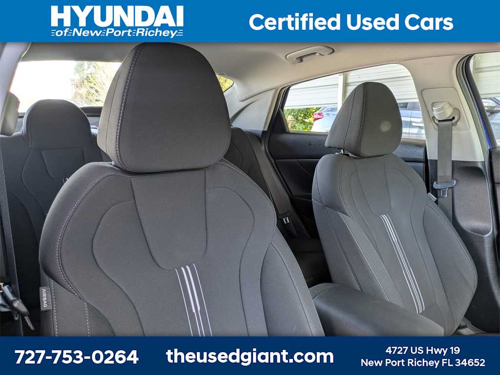 Thumbnail: 2023 Hyundai Elantra - 6