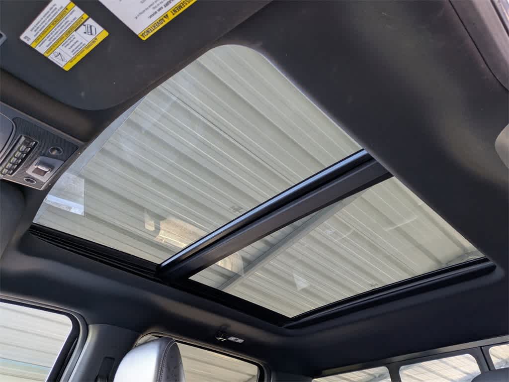 Thumbnail: 2022 Ford F-450 - 26