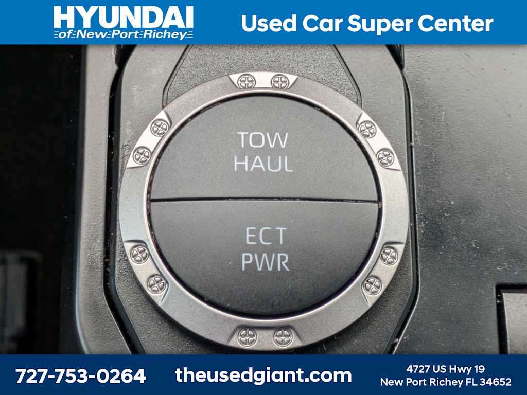 Thumbnail: 2024 Toyota Tacoma - 24