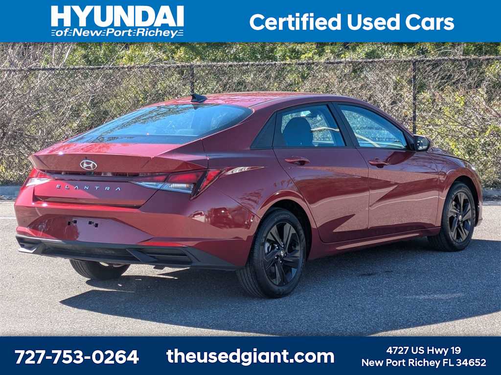 Thumbnail: 2023 Hyundai Elantra - 5