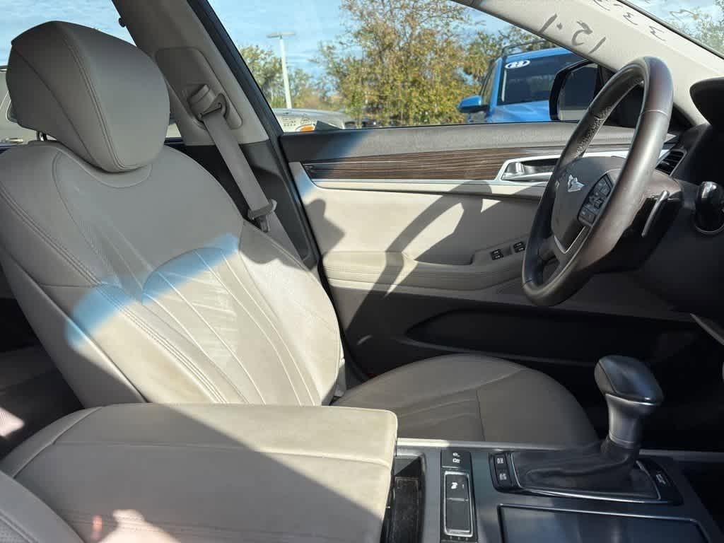 Thumbnail: 2018 Genesis G80 - 8