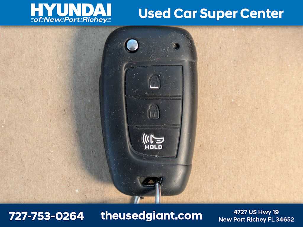 Thumbnail: 2023 Hyundai Venue - 30