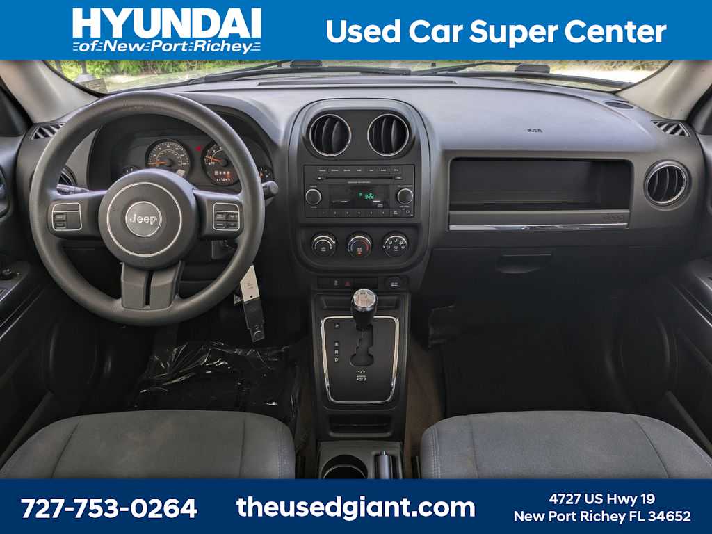Thumbnail: 2014 Jeep Patriot - 15