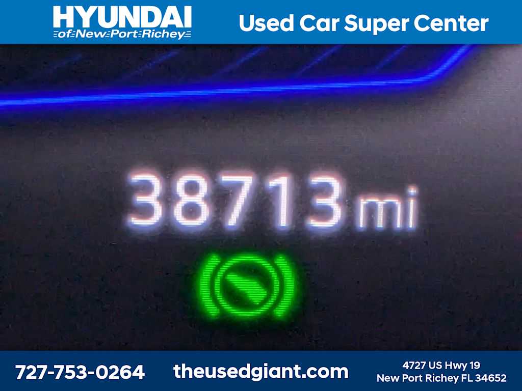 Thumbnail: 2022 Volkswagen Tiguan - 37