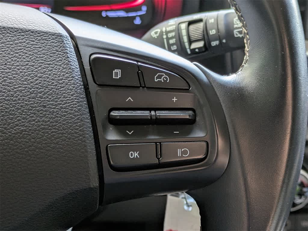 Thumbnail: 2023 Hyundai Venue - 26