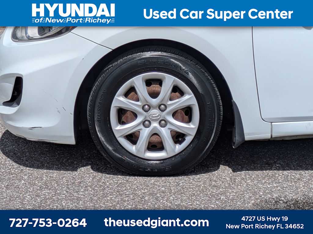 Thumbnail: 2014 Hyundai Accent - 10