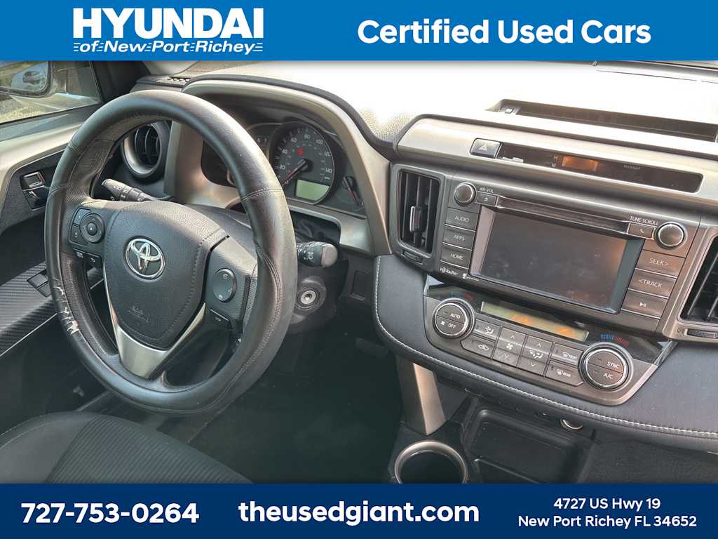 2014 Toyota RAV4 XLE 7