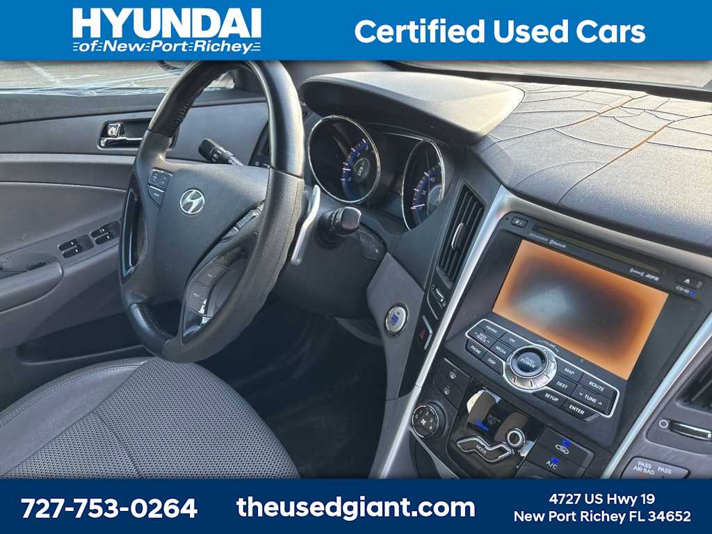 Thumbnail: 2011 Hyundai Sonata - 4