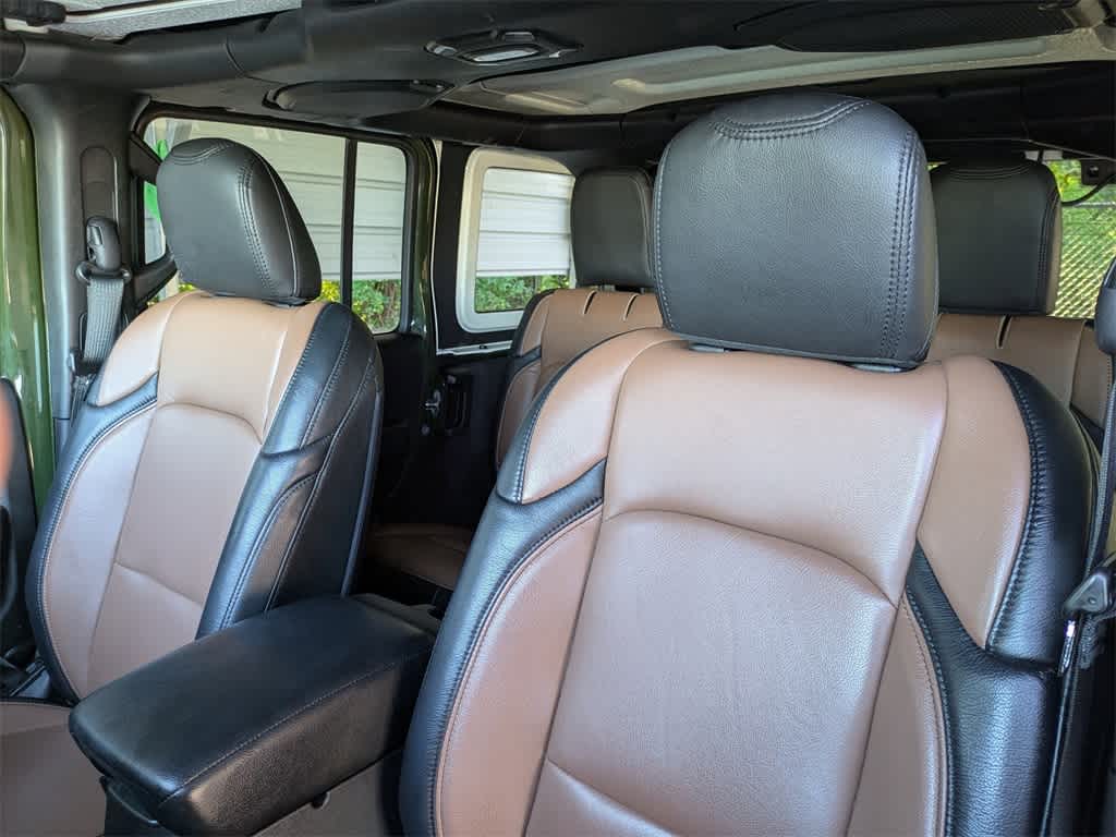 Thumbnail: 2021 Jeep Wrangler - 7