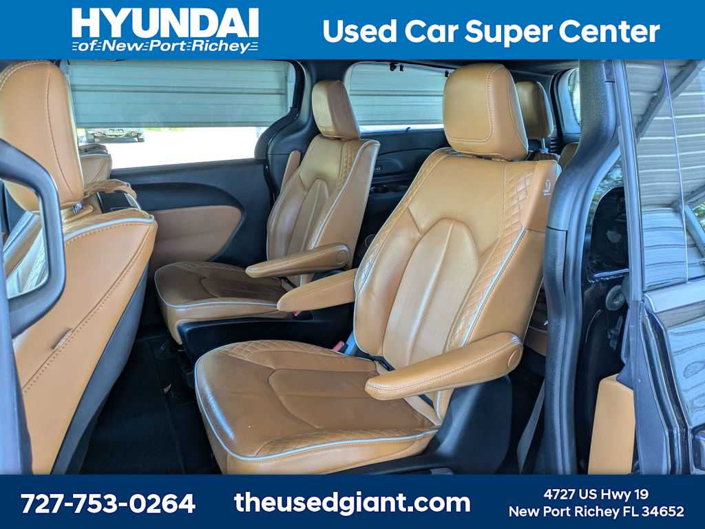 Thumbnail: 2022 Chrysler Pacifica - 20