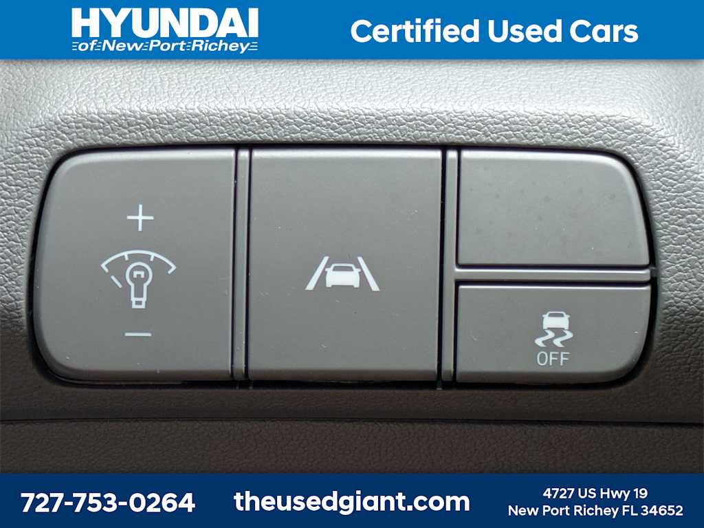 Thumbnail: 2023 Hyundai Elantra - 25