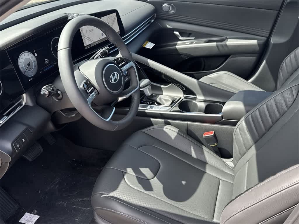 Thumbnail: 2025 Hyundai Elantra - 13