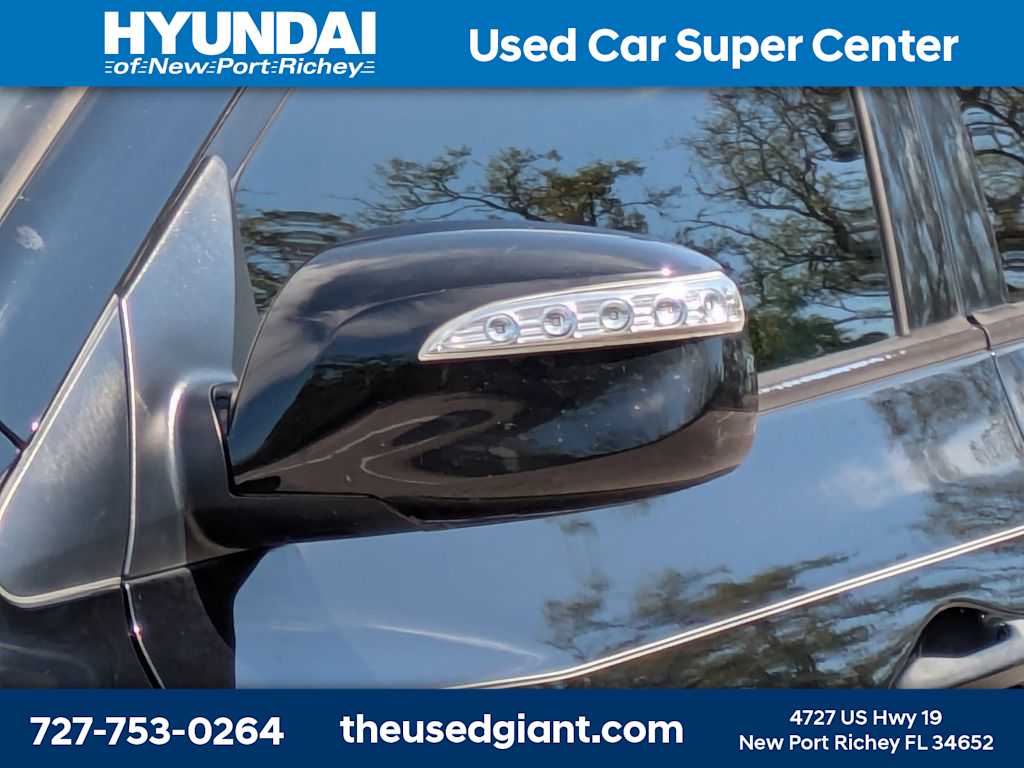 Thumbnail: 2013 Hyundai Tucson - 11