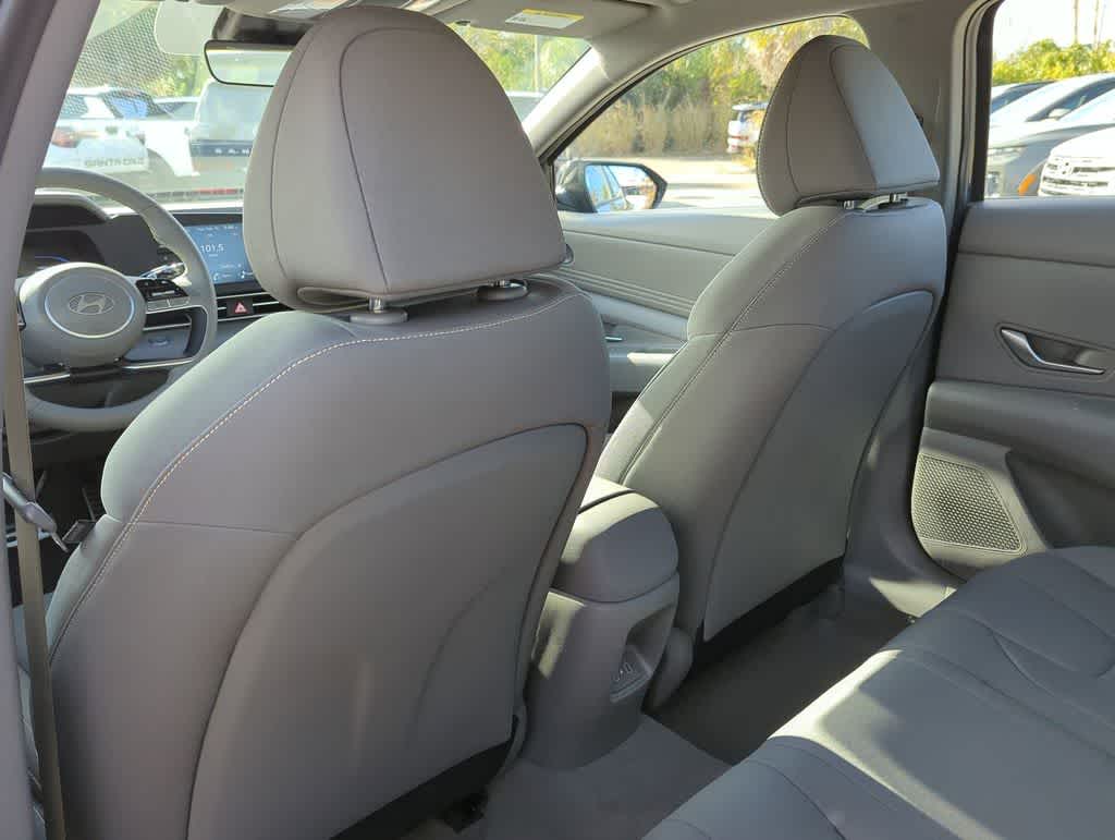 Thumbnail: 2026 Hyundai Elantra - 19