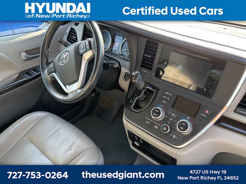 2015 Toyota Sienna XLE 7