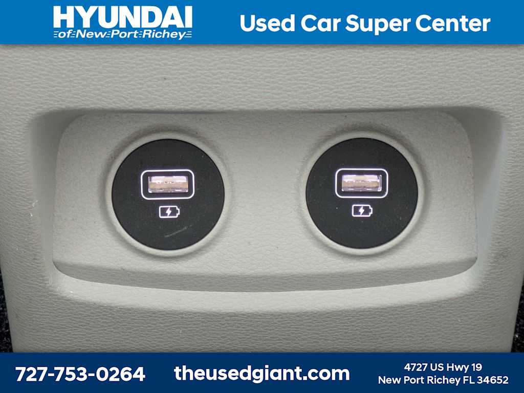 Thumbnail: 2020 Kia Cadenza - 15