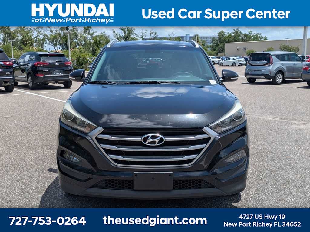 Thumbnail: 2017 Hyundai Tucson - 8