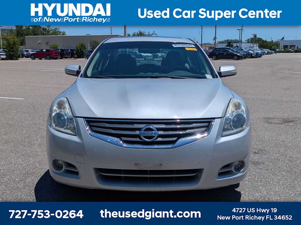 Thumbnail: 2012 Nissan Altima - 8