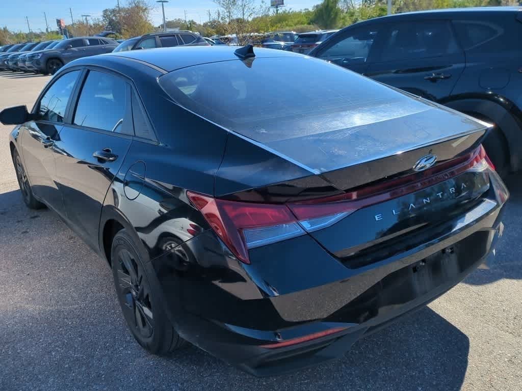 Thumbnail: 2023 Hyundai Elantra - 2