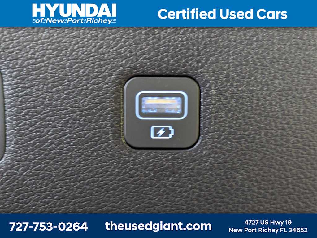 Thumbnail: 2022 Hyundai Palisade - 18