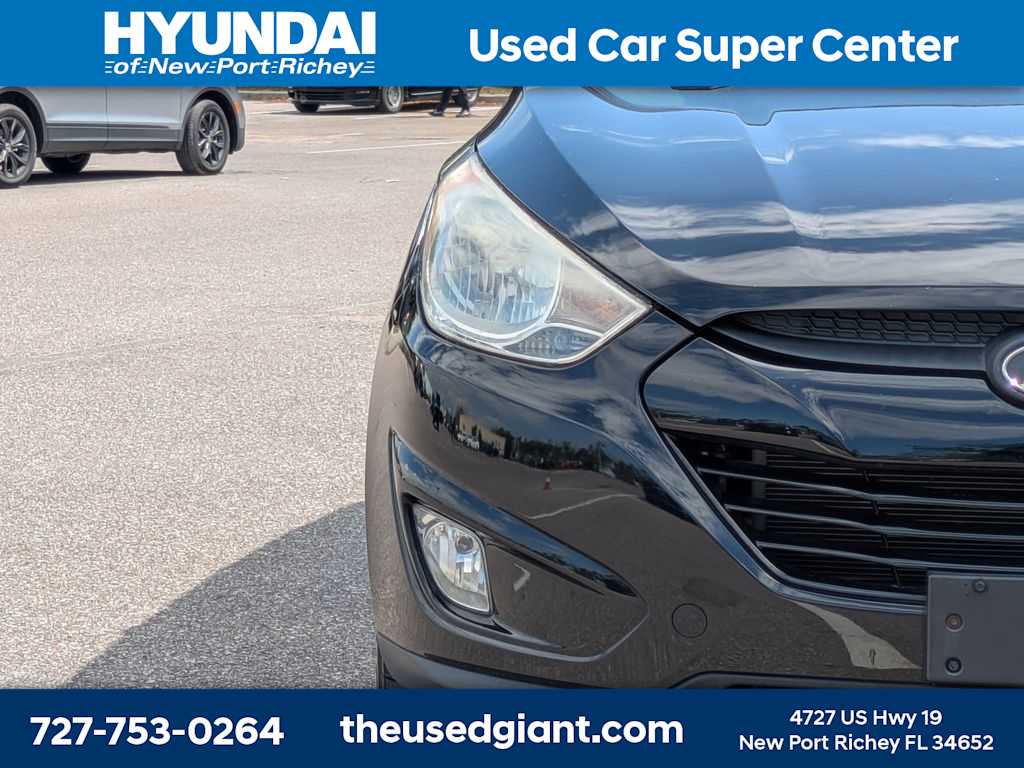 Thumbnail: 2013 Hyundai Tucson - 9