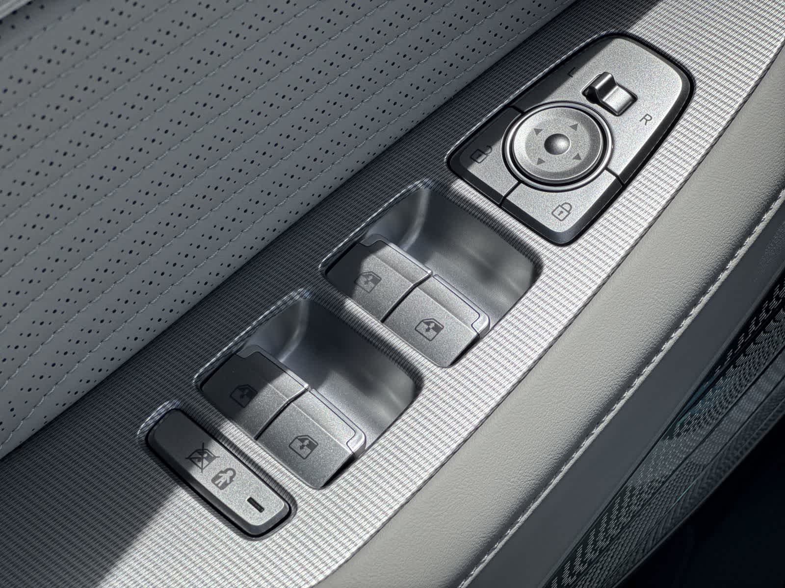 Thumbnail: 2025 Hyundai Palisade - 16