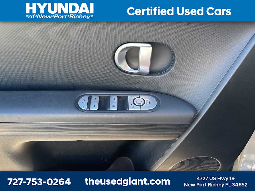 Thumbnail: 2022 Hyundai Ioniq 5 - 10