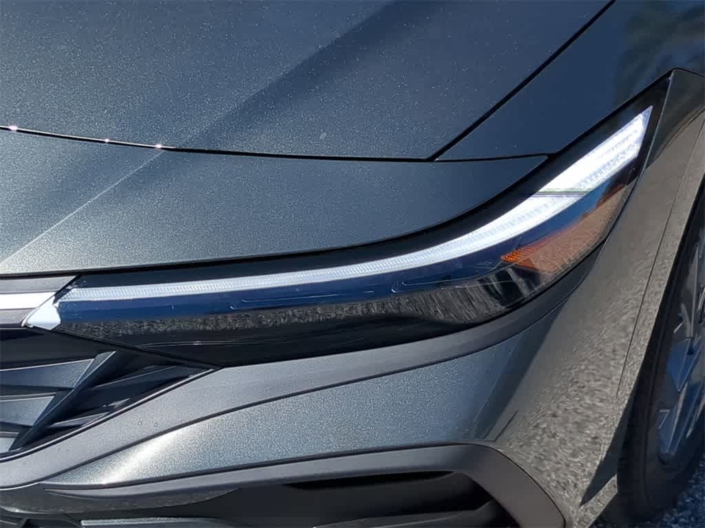 Thumbnail: 2026 Hyundai Elantra - 10