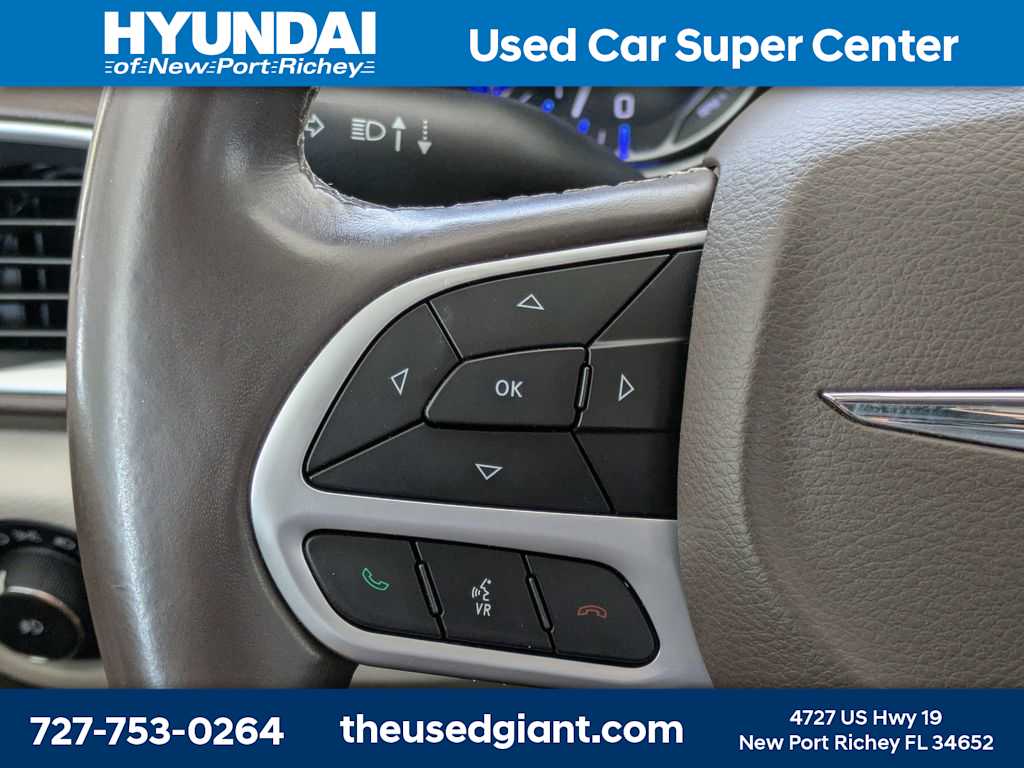 Thumbnail: 2017 Chrysler Pacifica - 41