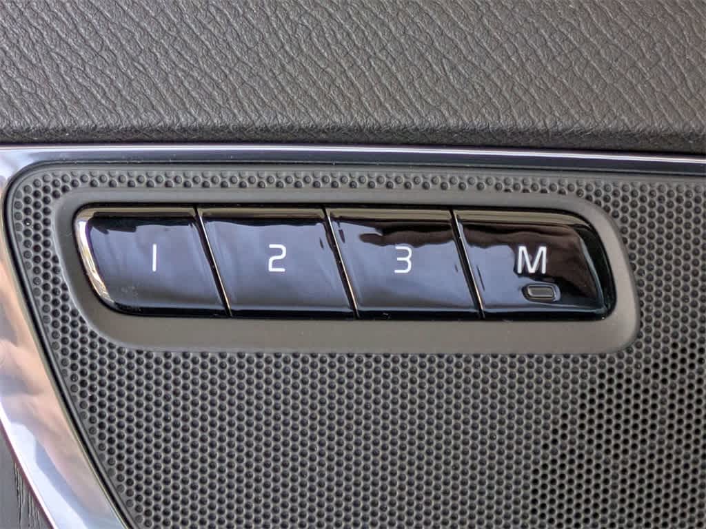 Thumbnail: 2020 Volvo XC90 - 27