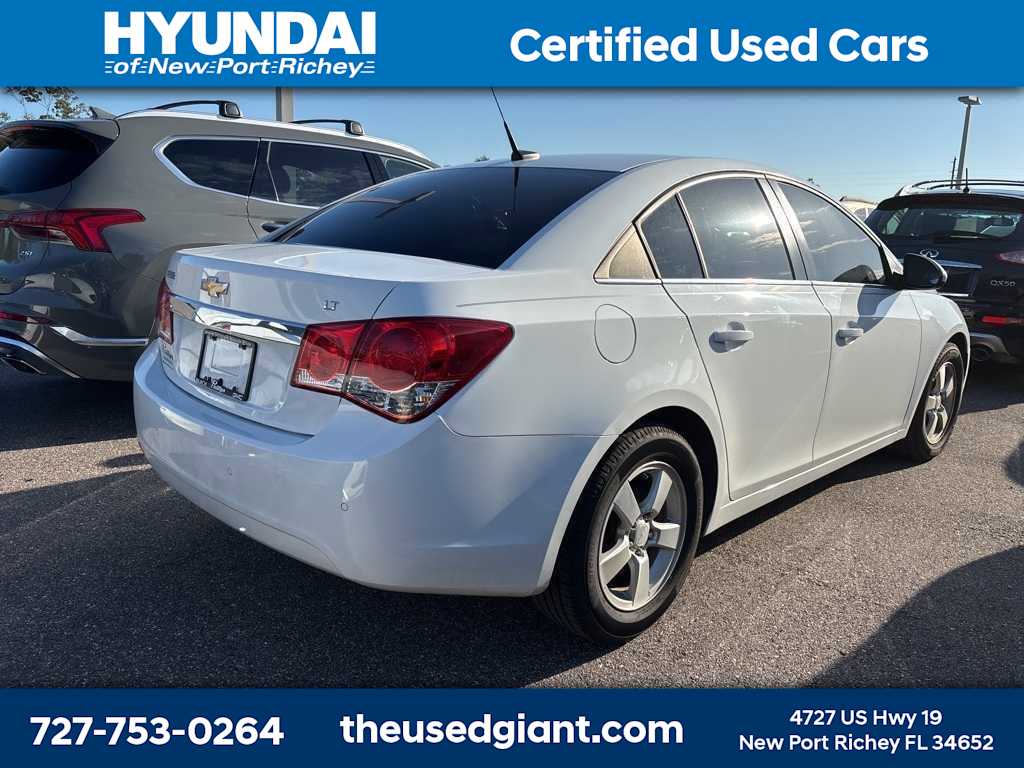 Thumbnail: 2012 Chevrolet Cruze - 3