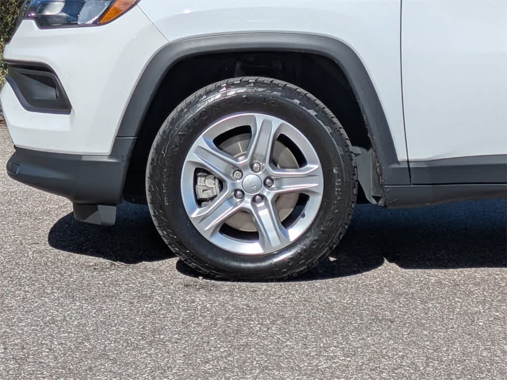 Thumbnail: 2023 Jeep Compass - 10