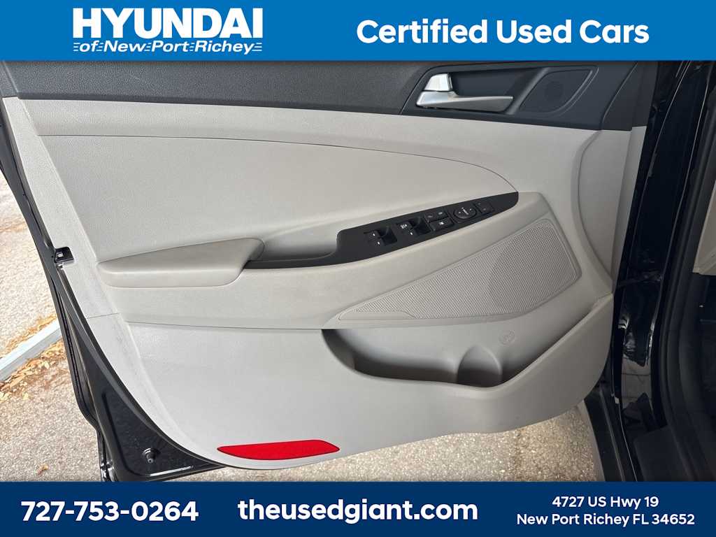 2020 Hyundai Tucson SE 17