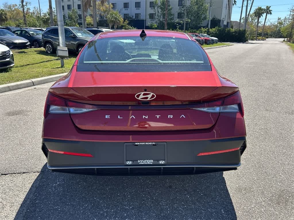 Thumbnail: 2025 Hyundai Elantra - 4