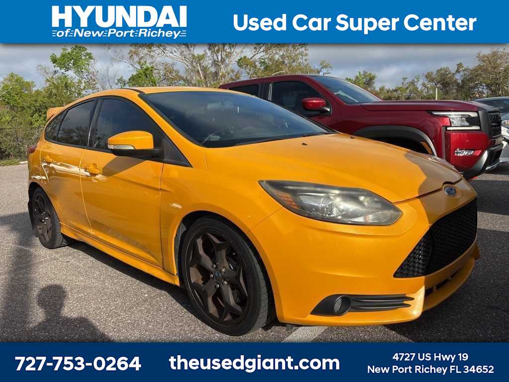 Thumbnail: 2013 Ford Focus - 4