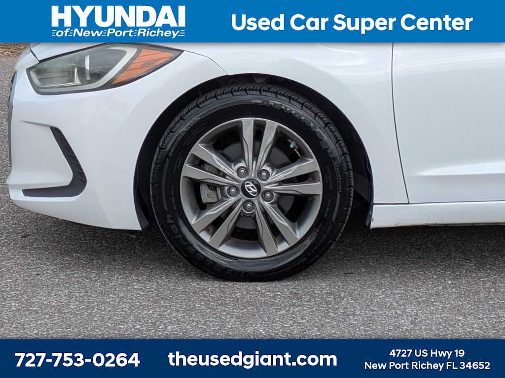 Thumbnail: 2018 Hyundai Elantra - 10