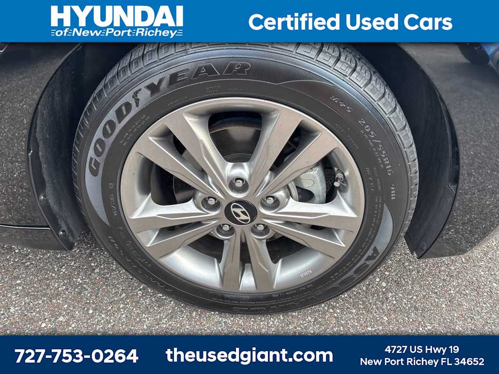 Thumbnail: 2018 Hyundai Elantra - 5