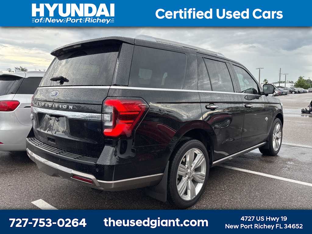 Thumbnail: 2023 Ford Expedition - 3